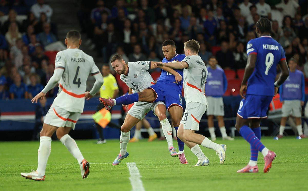 成功转型，米体：库普梅纳斯已成尤文不可或缺的组织型后卫（米体：库普梅纳斯顺利完成转型，已是尤文不可或缺的组织型后卫）