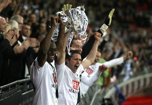 来看中国女足的比赛遇到了前男足主教练扬科维奇（观战中国女足，偶遇前男足主帅扬科维奇）