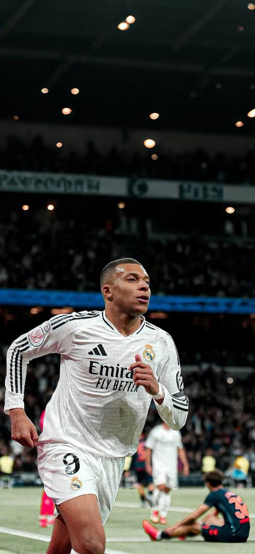 巴列尔迪：对我们这一代人来说，梅西就是足球的代名词（巴列尔迪：在我们这代人眼中，梅西就是足球本身）