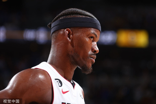 罗马诺：巴萨和阿劳霍没谈转会的事，他们谈的是球员个人情况（罗马诺：巴萨与阿劳霍无转会谈判，仅交流其个人状况）