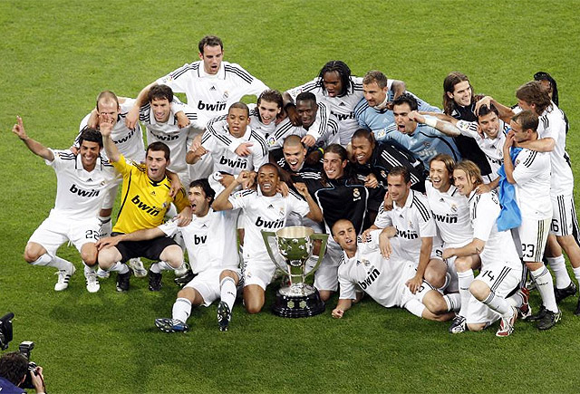 懂球帝12周年120大瞬间1／8决赛：重磅来袭，谁将通往八强？（懂球帝12周年120大瞬间1／8决赛开战：谁能挺进八强？）