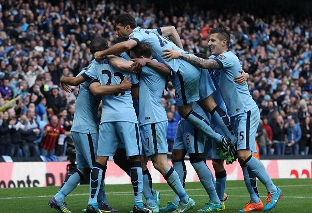 孔帕尼：穆西亚拉何时复出？能回到训练中本身就是积极的信号（孔帕尼谈穆西亚拉复出：时间未定，重返训练已是积极信号）